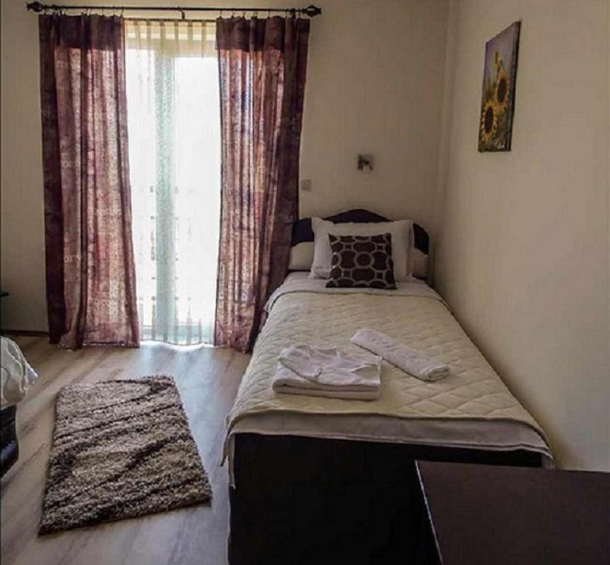 Guesthouse Vila Dnd Niska Banja Exterior photo